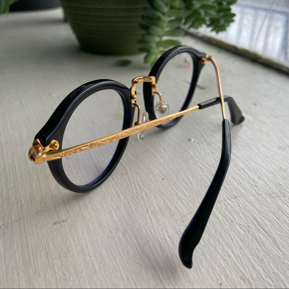 Gentle Monster Glasses - Picture 5 of 6